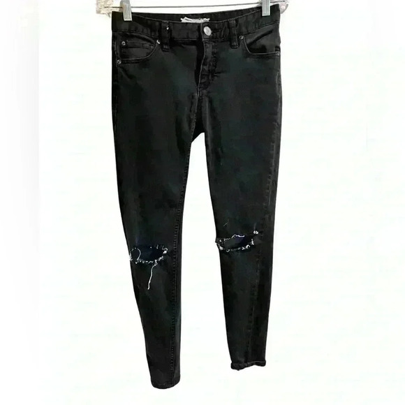 Free People Black Distressed Skinny Jeans Cotton Blend - Picture 1 of 9